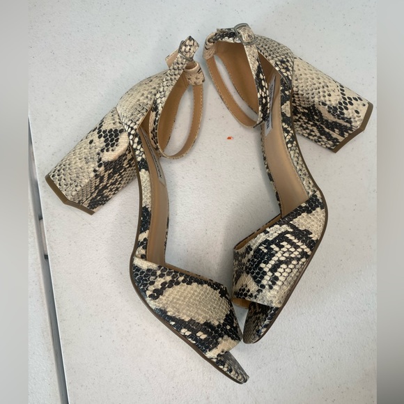 Steve Madden Minra Snake Skin Heels sandals - Picture 12 of 16
